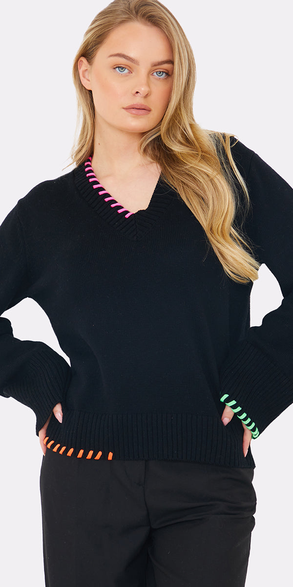 Brodie Cashmere Parker Plait V Neck Sweater