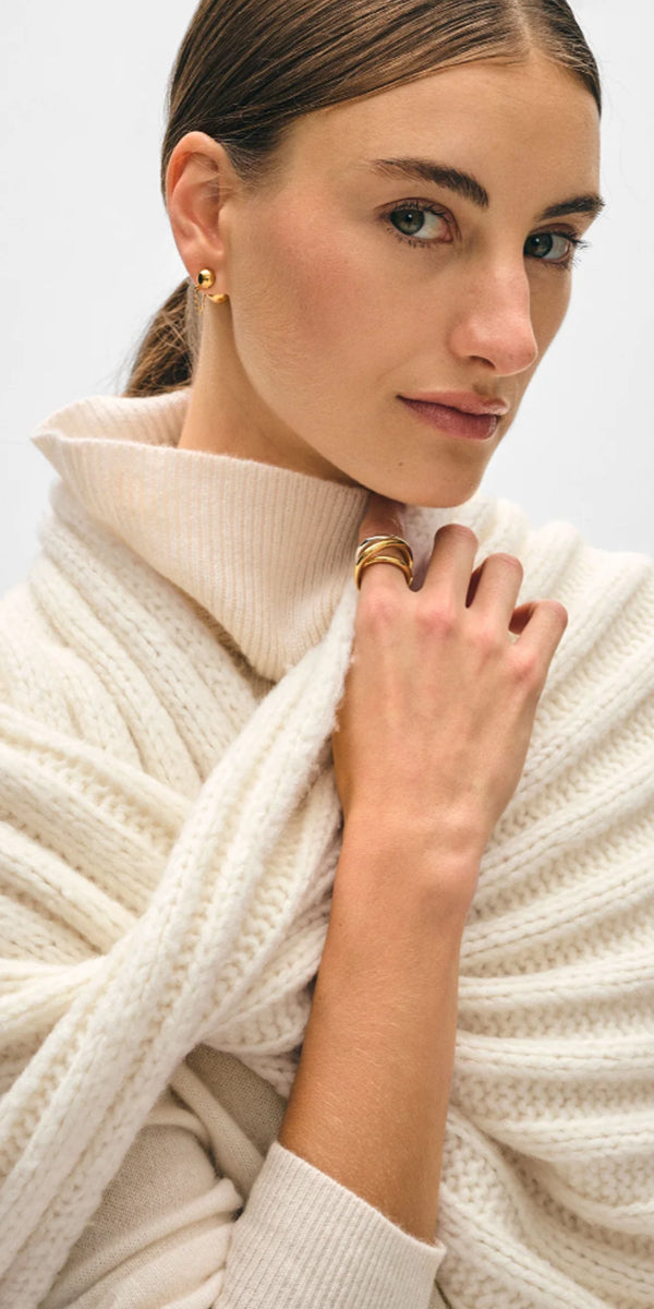 White + Warren Lofty Ribbed Scarf